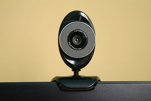 Webcam mit Zoom und Fernbedienung: So finden Sie das richtige Gerät